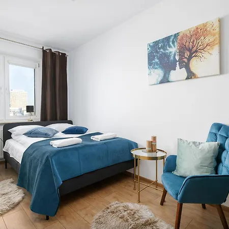 Rentplanet - Chalubinskiego * Warszawa