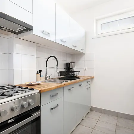 Rentplanet - Chalubinskiego Appartement